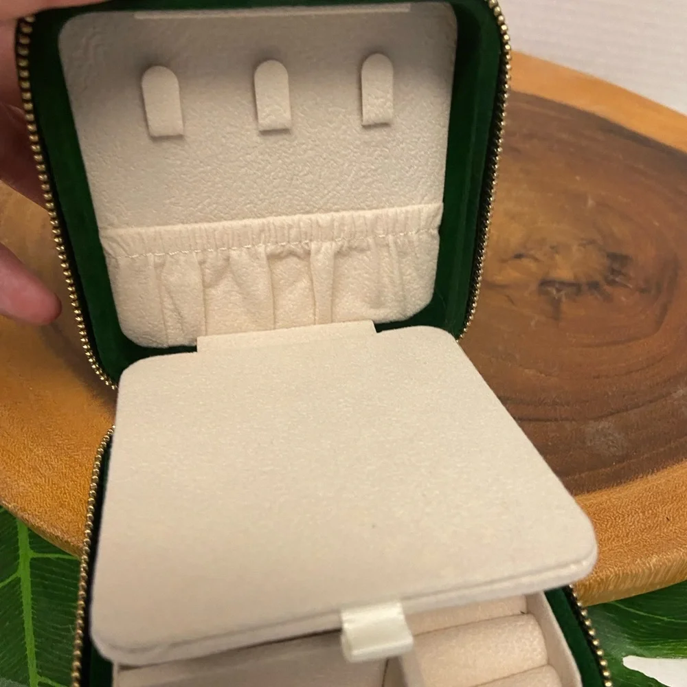 Benevolence Los Angeles Emerald Green Velvet Travel Jewelry Organizer Box